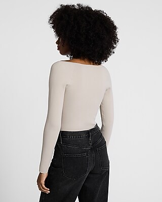 Crepe Knit Body Contour V-Neck Sweater