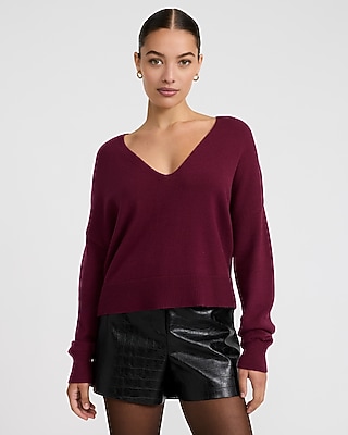 Relaxed V-Neck Sweater Ultrasoft