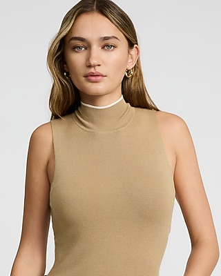 Fitted Tipped Mock Neck Sleeveless Sweater