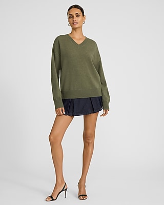 Oversized Relaxed Airy Soft V-Neck Sweater in Ivory - image 2