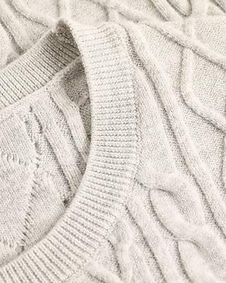 Skimming Cable Knit Crew Neck Short Sleeve Sweater