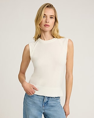 Skimming Crew Neck Sleeveless Sweater