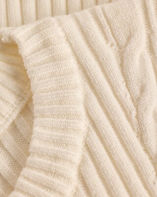 Fitted Cable Knit Crew Neck Sweater