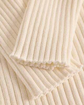 Fitted Cable Knit Crew Neck Sweater