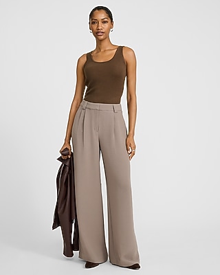 Ribbed Scoop Neck Sweater Tank