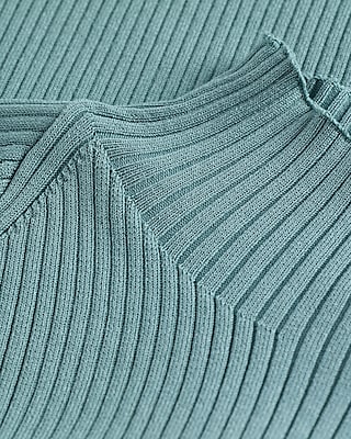 Fitted Ribbed Mock Neck Sweater