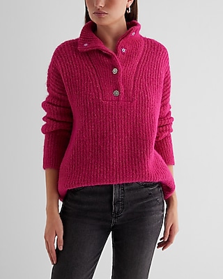 Silky Soft Tipped Fitted V-neck Polo Sweater