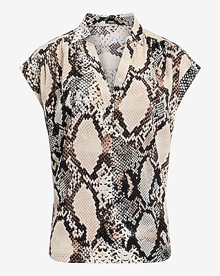 Snake Print Ruched Short Sleeve Quarter Button Top