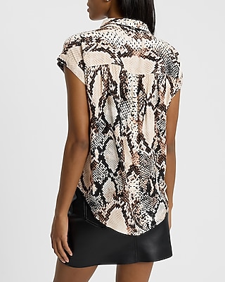 Snake Print Ruched Short Sleeve Quarter Button Top