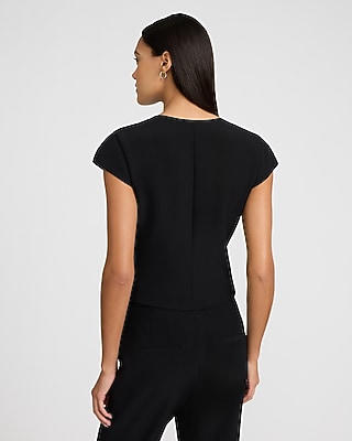 Studio Stretch Twill Novelty Button Short Sleeve Tailored Top