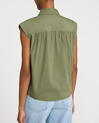 Collared Short Sleeve Keyhole Top