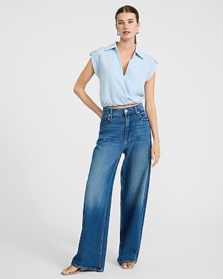 V-Neck Short Sleeve Cinched Hem Top - image 4