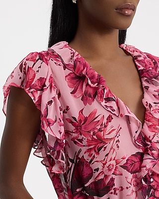 Floral V-Neck Ruffle Button Peplum Top