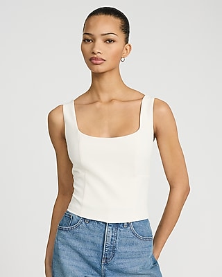 Signature Stretch Scoop Neck Tailored Tank
