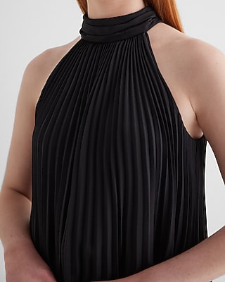 Tie Halter Neck Pleated Top