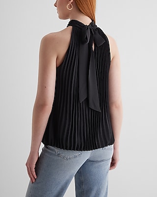 Tie Halter Neck Pleated Top