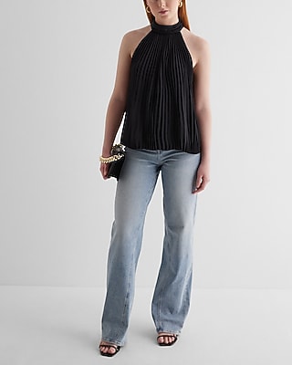 Tie Halter Neck Pleated Top