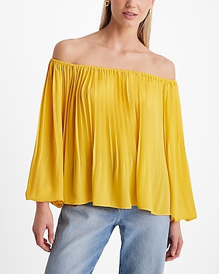 Off The Shoulder Pleated Balloon Sleeve Top