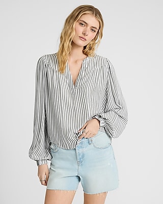 Striped V-Neck Long Sleeve Top