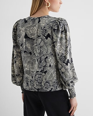 SMOCKED CUFF VNECK POPOVER LINEAR COSMOS PRINT 9709972:PRINT-BLACK:S