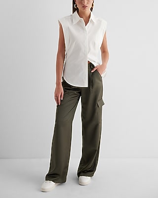 Tapered Sleeveless Button Up Shirt