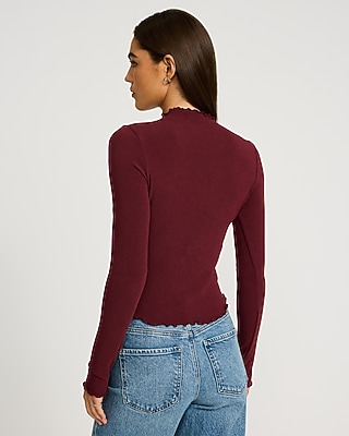 Crew Neck Long Sleeve Scalloped Tee