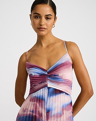 Printed V-Neck Pleated Maxi Dress